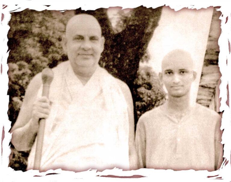 Swami Sivananda and Swami Jyotirmayananda
